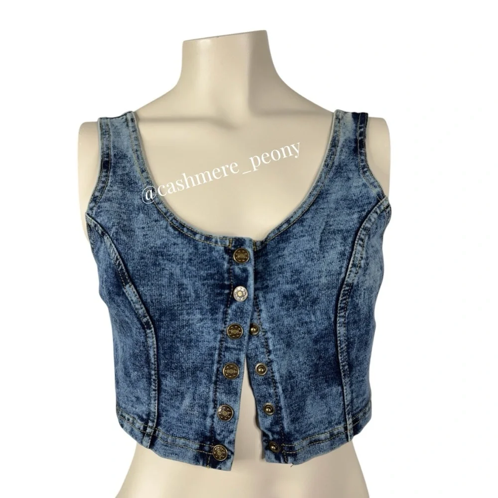 Forever21 Denim Blue Button-Up Crop Tank Top Small